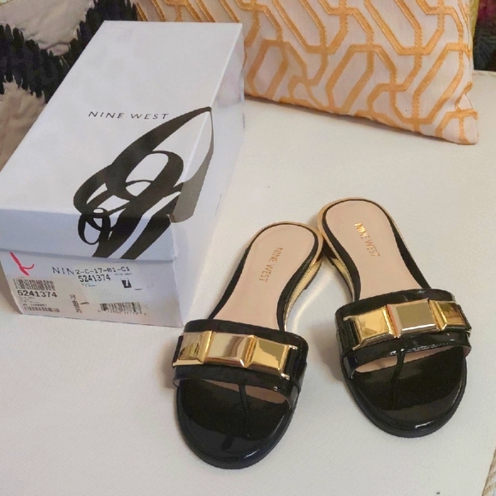 Nine West Black and Gold Slide Sandals